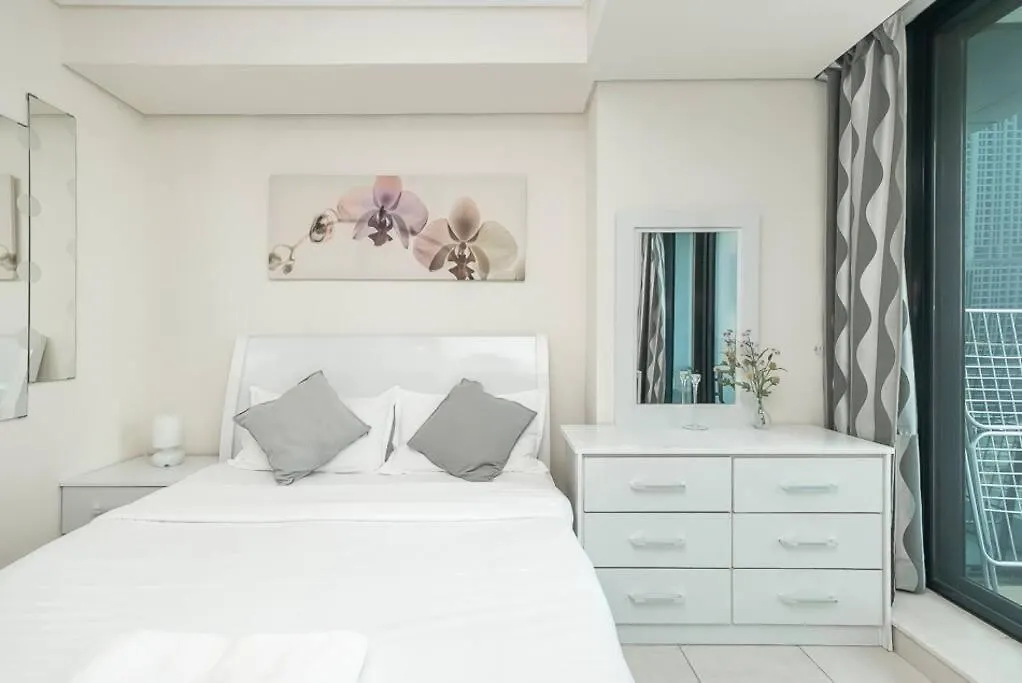 Stonetree - Furnished Studio In Family-Friendly Community Dubai